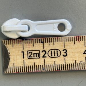 YKK Original Löpare Spiral 5,5 mm – TFL Plast (Svart / Vit)